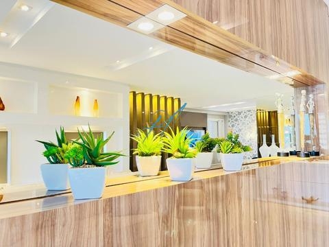 Apartamento à venda em Maringá, Zona 03, com 2 quartos, com 112 m², Edifício La Vista