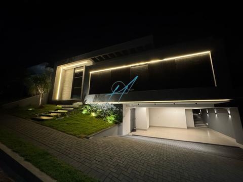 Casa à venda em Maringá, Chácaras Aeroporto, com 3 suítes, com 280 m², Ecogarden Residence