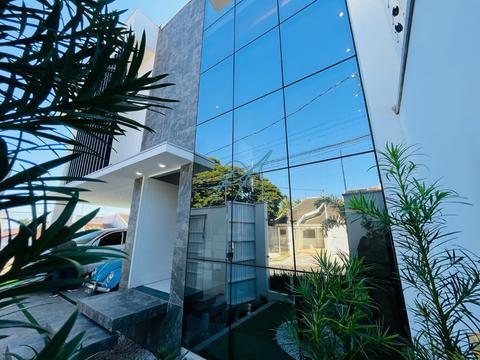 Sobrado à venda em Maringá, Jardim Imperial, com 3 suítes, com 280 m²