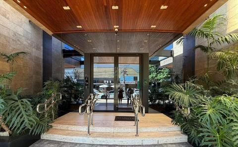 Apartamento à venda em Maringá, Zona 01, com 4 suítes, com 267 m², Edifício Majestic