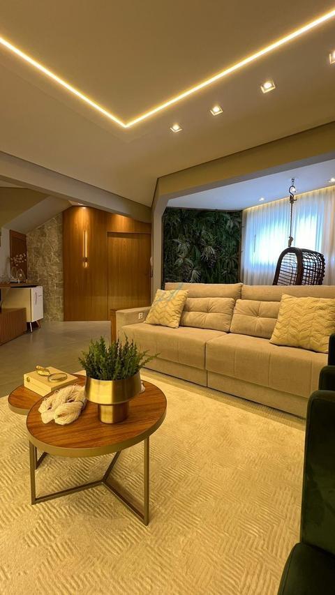 Apartamento à venda em Maringá, Zona 07, com 3 quartos, com 146 m², Edifício São Gabriel