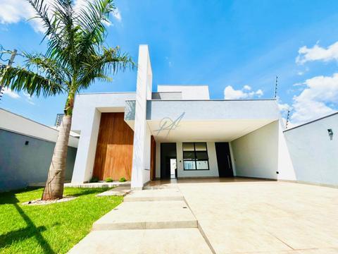 Casa à venda em Maringá, Jardim Paris, com 3 suítes, com 200 m²