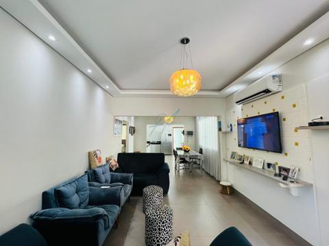 Casa à venda em Maringá, Vila Santa Izabel, com 3 quartos, com 207 m²