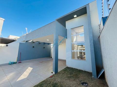 Casa à venda em Maringá, Zona 31, com 3 quartos, com 125 m²