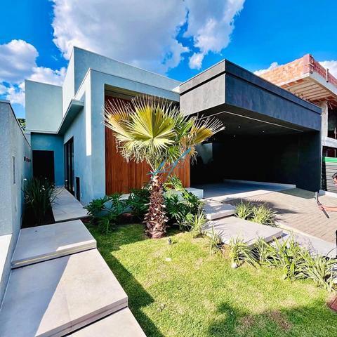 Casa à venda em Sarandi, Parque Pioneiros, com 3 suítes, com 213 m²