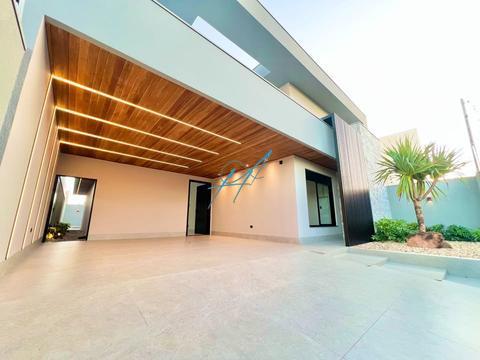 Casa à venda em Maringá, Jardim Higienópolis, com 4 suítes, com 229.23 m²