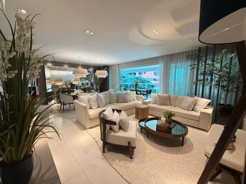 Apartamento à venda em Maringá, Zona 01, com 3 suítes, com 207 m², Edifício Solarium