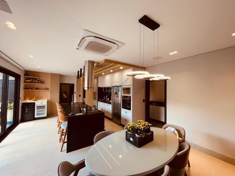 Casa à venda em Maringá, Jardim Leblon, com 3 suítes, com 216 m²