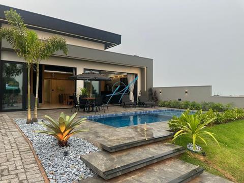 Casa à venda em Porto Rico, Centro, com 5 suítes, com 222 m², Condomínio Oásis do Rio Paraná