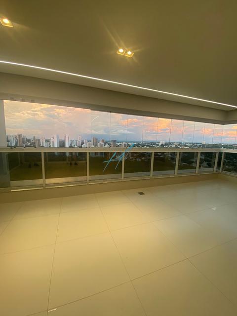 Apartamento à venda em Maringá, Zona 02, com 3 suítes, com 382 m², Edifício Maison Heritage