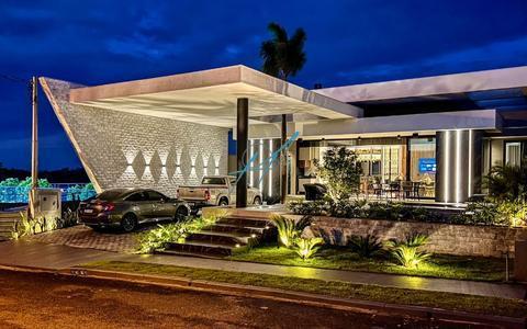 Casa à venda em Porto Rico, Centro em Porto Rico, com 4 quartos, com 307.15 m²